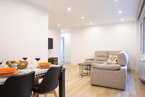 San Adrian Apartamento | Nuevo, grande con garaje, Bilbao Arena, Casco Viejo