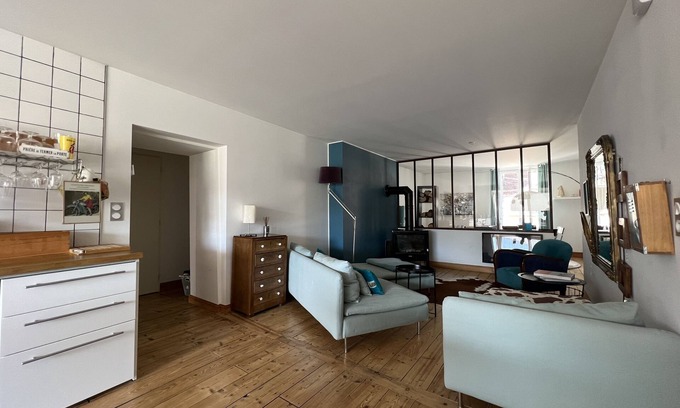 Lons-le-Saunier Apartamento | Nugget in the historic center of Lons le Saunier 2 bedrooms, 2 bathrooms