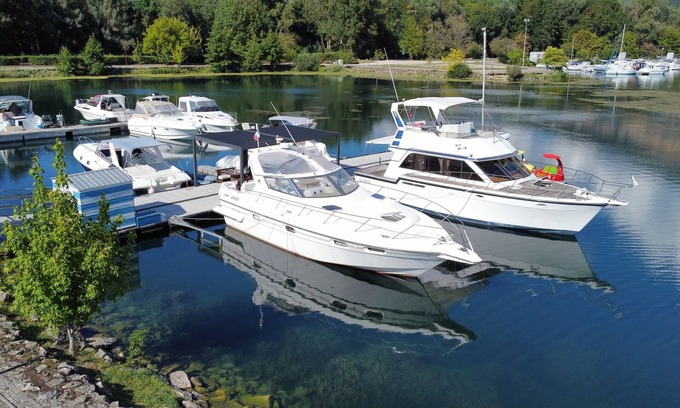 Serrieres-de-Briord Alquiler De Eote | Nuitée Insolite sur Bateaux Tout Confort