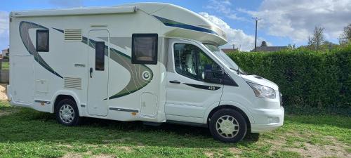 Segonzac Otro | Nuit en Camping car : une experience immersive