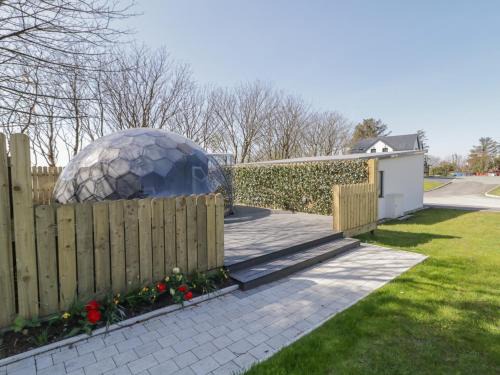 Derrybeg Casa | Number 1 Dome