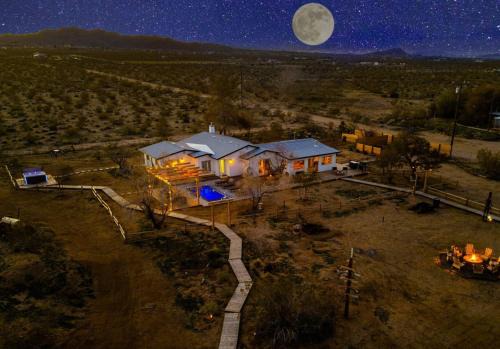Landers Casa | Number 1 Joshua Tree Escape-Heated Pool