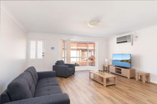 Tuncurry Casa | Number 4 at 27 South Street
