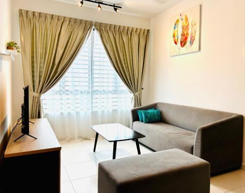 Bukit Baru Apartamento | Nureenas Residence Condominium
