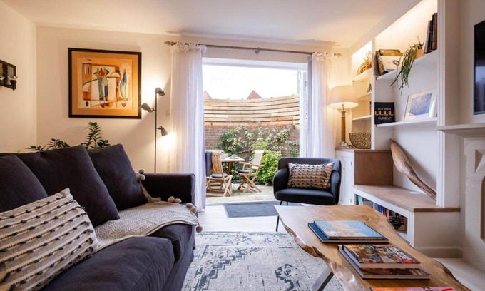 New Forest District Casa | Nutmeg House