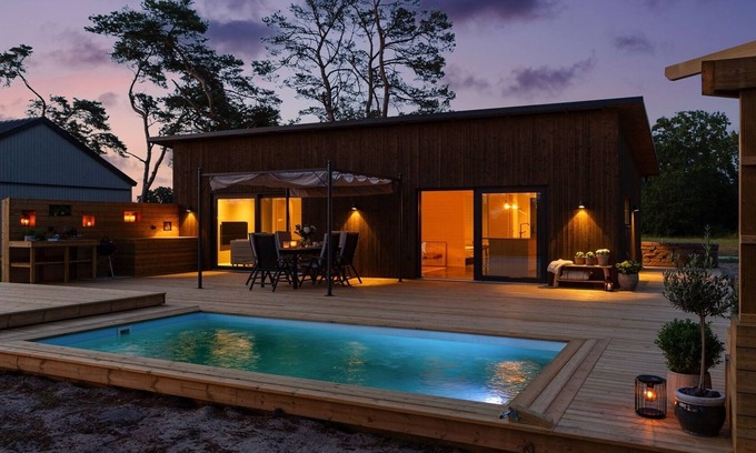 Hagaby Cabaña | Nybyggt hus med Pool och Stor Veranda. Nära Till Havet. Husdjur Tillåtna