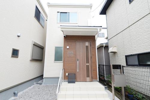 Shinjuku Villa | NYHotel 1 新宿2階建て4室1バスルーム1シャワー2トイレ