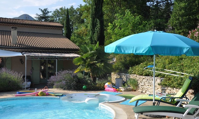 Nyons Villa | Nyons, encantadora villa en un entorno verde