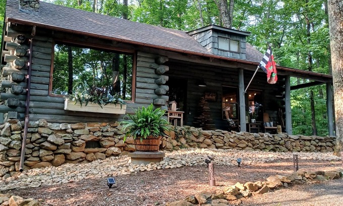 Laurel Ridge Cabina | Your Mountain Cabin Getaway Awaits!