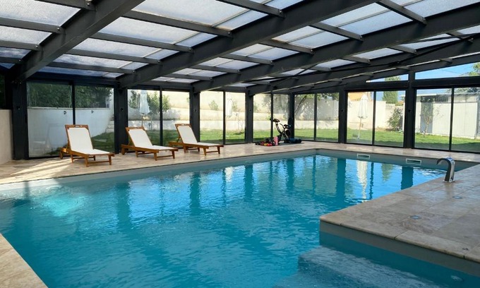 Bourg-Saint-Andeol Cama Y Desayuno | O Bain Soleil