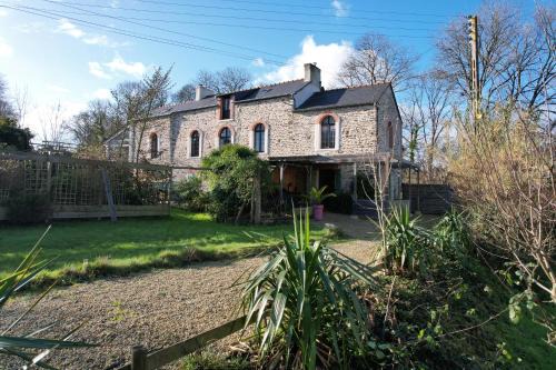 Lanvallay Casa | O Bois Dormant- Studio Vue Rance River et viaduc de DINAN