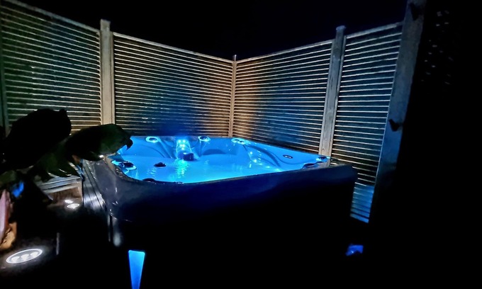 Agon-Coutainville Chalet De Esquí | O Bulles D'agon spa Prive Plage