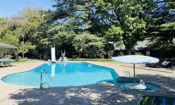 Chico Casa | O'hana Hui family gathering place