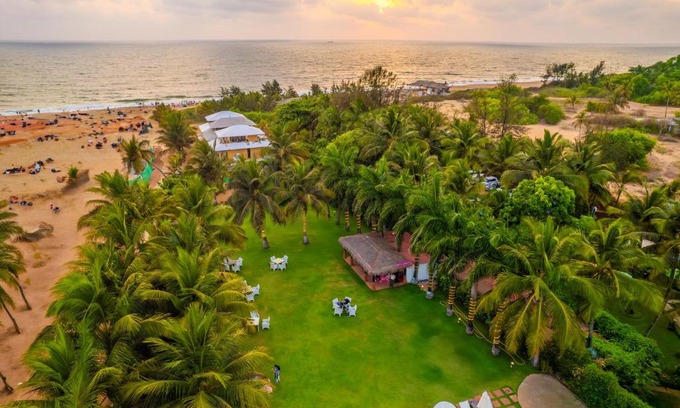 Sinquerim Complejo | O Hotel Goa, Candolim Beach