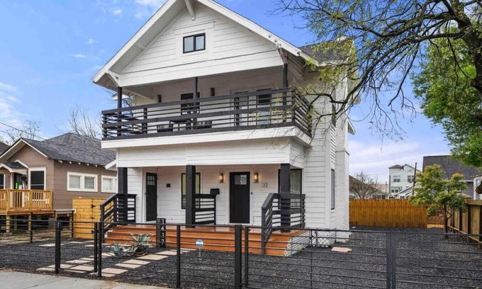 East Downtown Houston Casa | O4 -A · The O'Four, Cozy Luxury Retreat - Unit A
