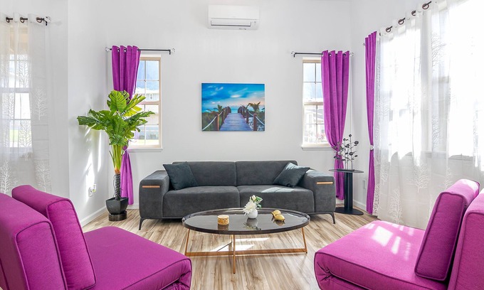 Makaha Valley Casa | ★Oahu Perfect Vacation Million Dollar Views, Pool, Near Beach, 4BR Sleeps 14★