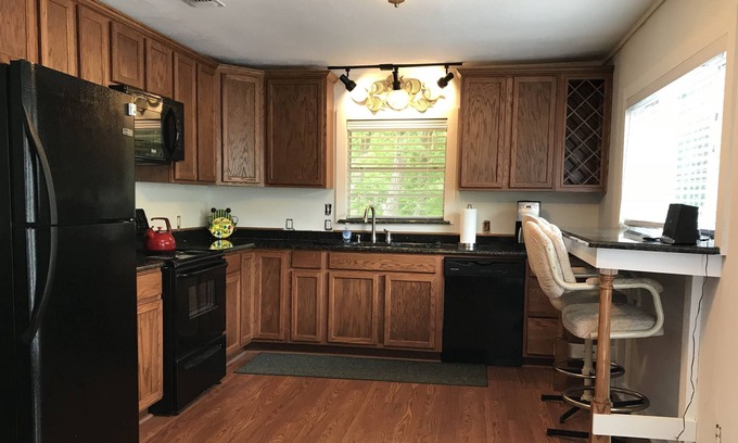 Log Cabin Casa | Oak Acres es el lugar para estar
