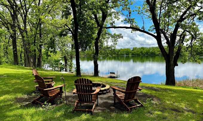 Battle Lake Cabina | Oak Grove Cabin