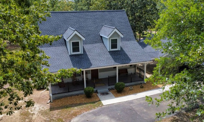 Cedar Bluff Casa | Oak Grove Cottage on Weiss Lake