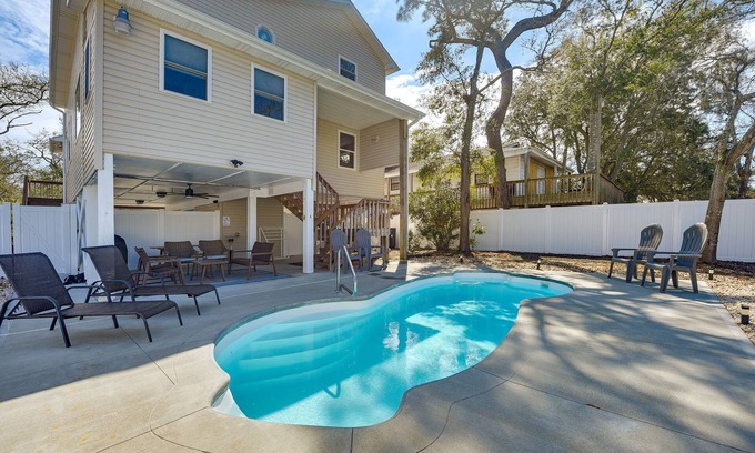 Tranquil Harbour Casa | Oak Island Home w/ Pool: Walk to Long Beach!