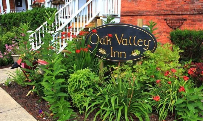 Geneseo Cama Y Desayuno | Oak Valley Inn & Suites