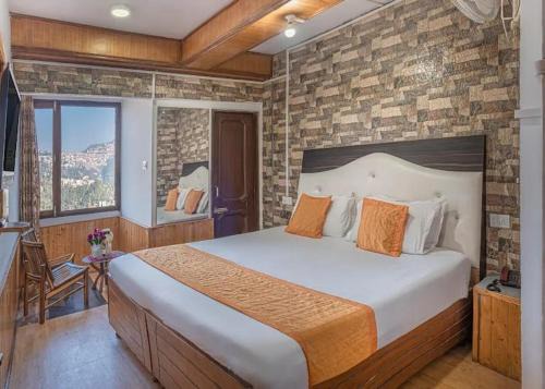 Shimla Hotel | Oak View