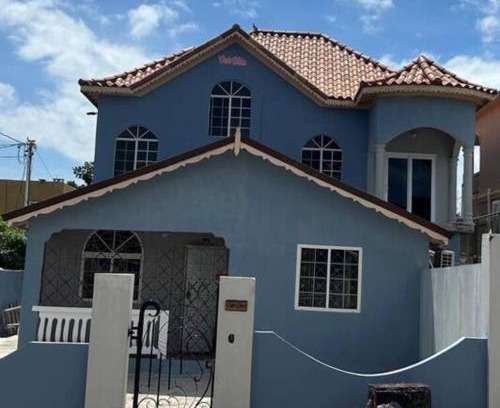 Rhyne Park Village Apartamento | Oak Villa MontegoBay2 Queen Room