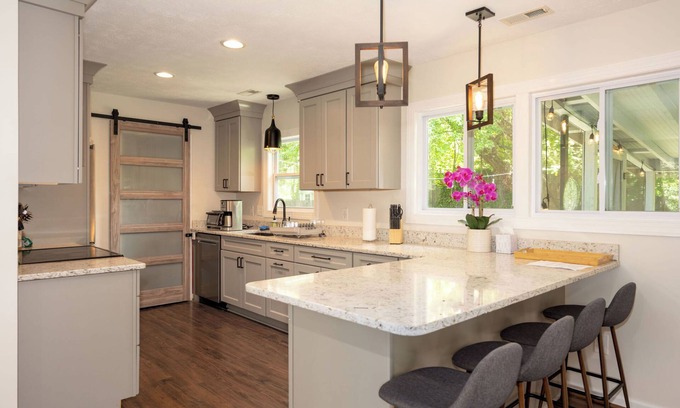 Black Mountain Casa | Oaken Hill