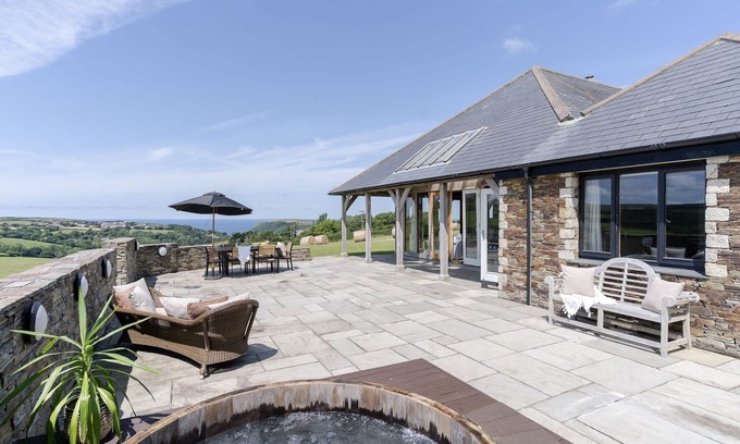 Saint Gennys Casa | Oakfield - a price managed that sleeps 6 guests in 3 bedrooms