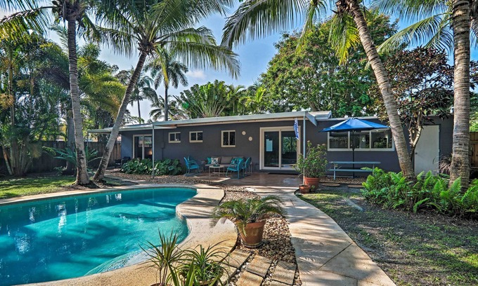 South Corals Casa | Renovado Oakland Park Home w / Yard, Patio y piscina!