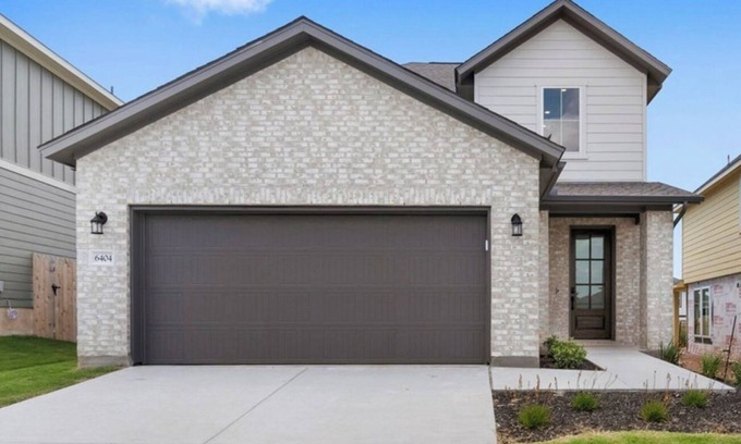 Buda Casa | Oasis: 3BR, 2.5BA, pets allowed..