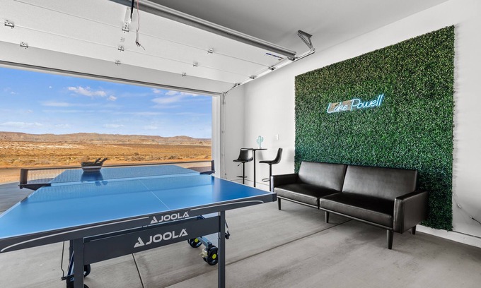 Greenehaven Casa | Oasis at Lake Powell - Hot Tub & Roof Top Deck - 4 Bedrooms/Sleeps 13