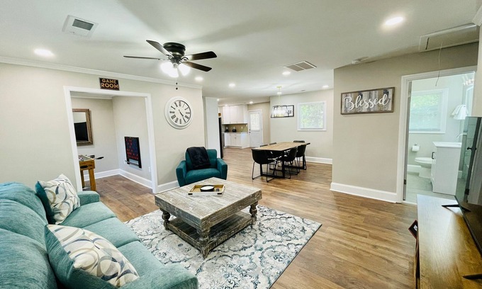 Mableton Casa | 🌳 Oasis at Pine Forest 🌳 3 BR Private House FirePit