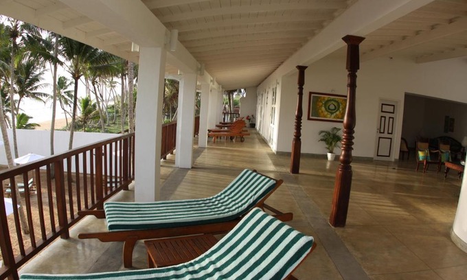 Hettimulla Hotel | Oasis Ayurveda Beach Hotel