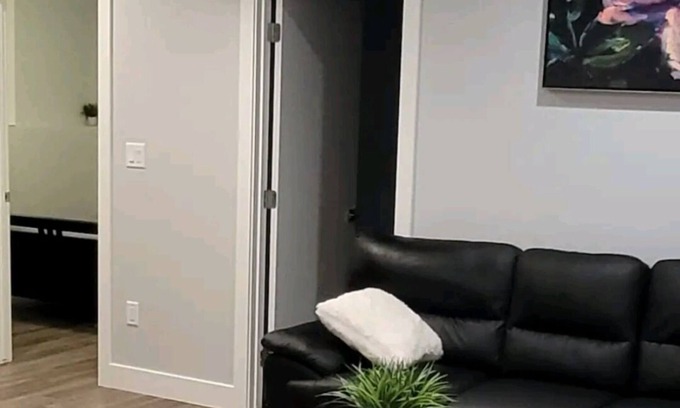Saskatoon Casa | OASIS COZY SUITE