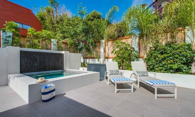 Del Mar Heights Casa | Oasis Del Mar 4 | Coastal 4BR Walk to Beach + Spa