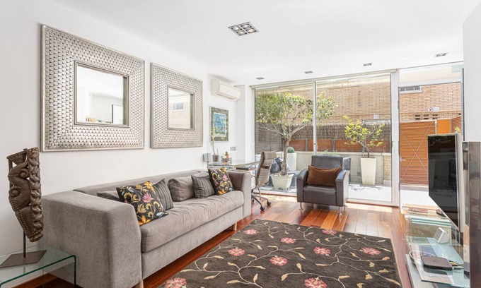 La Vila Olimpica del Poblenou Apartamento | Oasis in the City - Splendid Seaside Villa