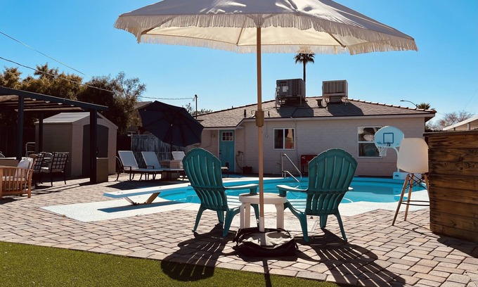 Phoenix Casa | Oasis In The Desert With Pool! Home Sleeps up to 9!