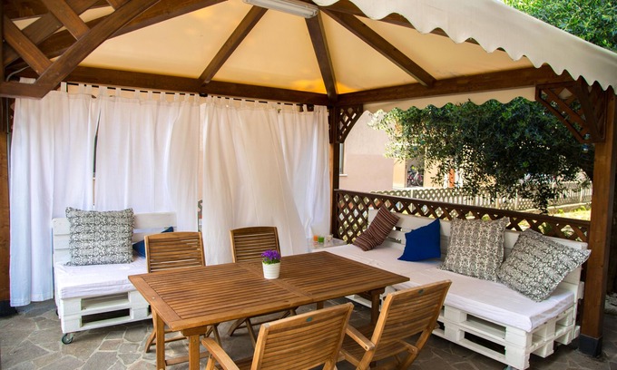 Marotta Apartamento | oasis de relajación no lejos del mar, estacionamiento en el patio interno.