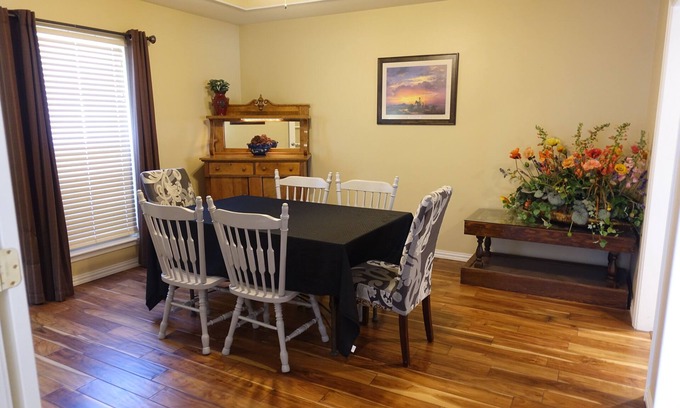 Canyon Casa | Oasis of the Plains, minutes from WTAMU and Palo Duro Canyon.