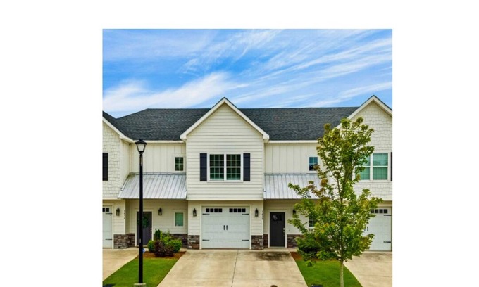 Auburn - Opelika Casa | Oasis on the Plains is a beautiful, spacious 3 bedroom retreat.