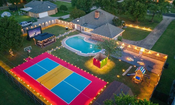Red Oak Casa | Oasis - Pickleball | Pool | Hot Tub | Game Room!