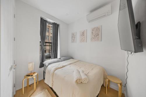 Central Park South Apartamento | Oasis Room at a Shared Apartment by Times Square