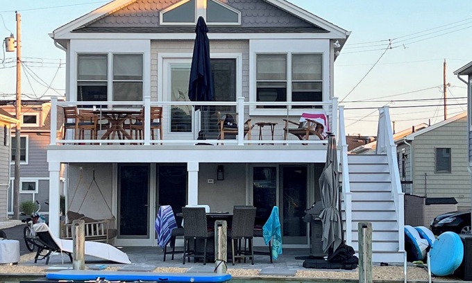 Dover Beaches North Casa | OB2 Bay front 3 bedroom home- walk to beach