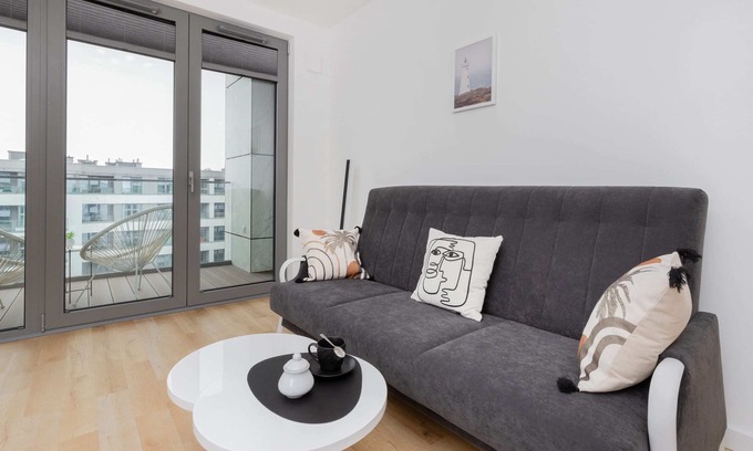 Srodmiescie Apartamento | Obrońców Wybrzeża 8 | Apartment | Parking