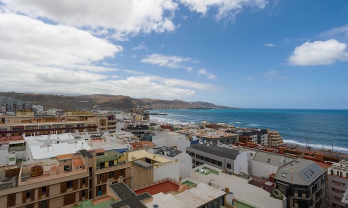 Las Palmas de Gran Canaria Chalet De Esquí | Ocean Sunset Suite Las Canteras