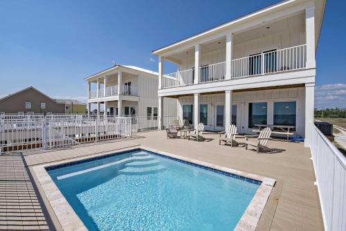 Southpointe Casa | Ocean Awaits 2