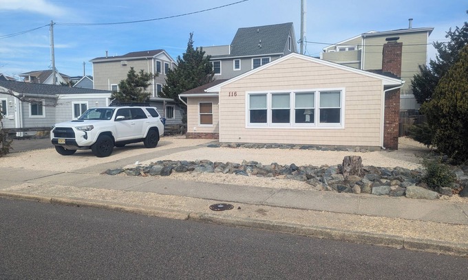 Lavallette Casa | Ocean Beach Shores Family/Pet Friendly Shore Vacation