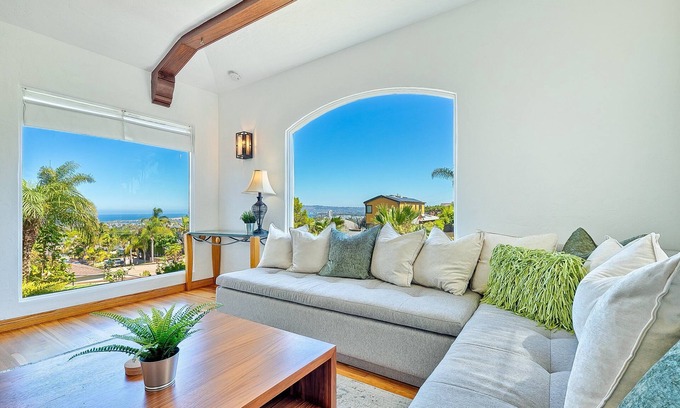 Point Loma Heights Cabaña | Ocean Beach Spanish Cottage with Ocean Views and spacious yard