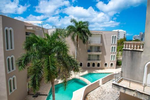 Maho Apartamento | Ocean Bliss: Balcony & Pools & Peloton Bike!